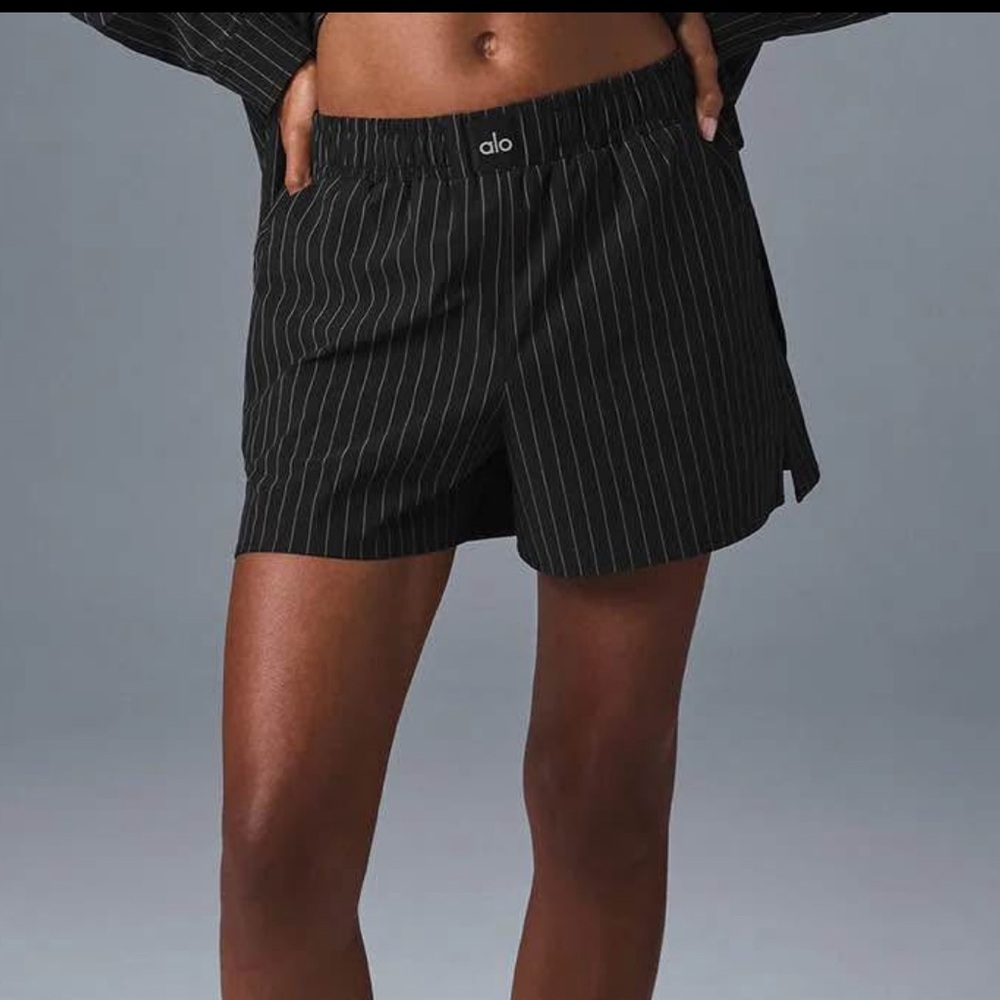 ALO Yoga Women's daylight Black Pinstripe boxer Shorts